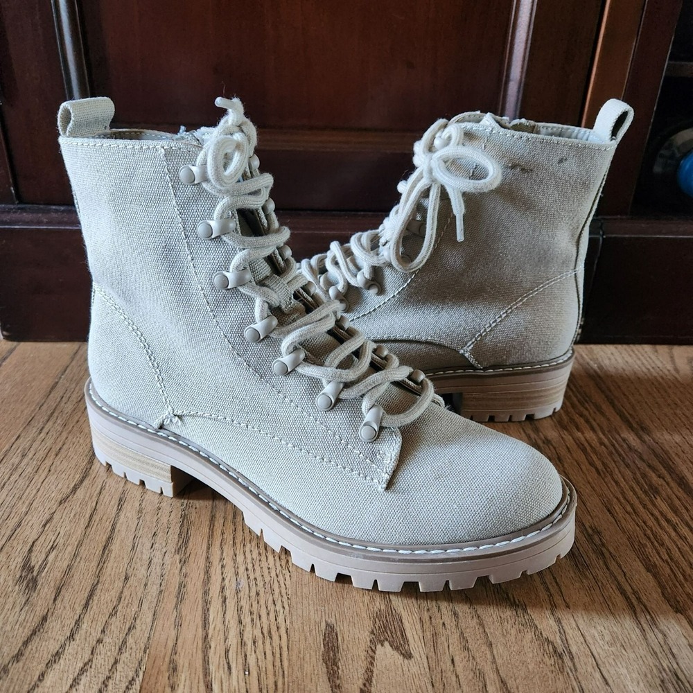 Women's Universal Thread Parker Beige Combat Boots Size 8.5 Lace Up Chunky Heel - Picture 2 of 14